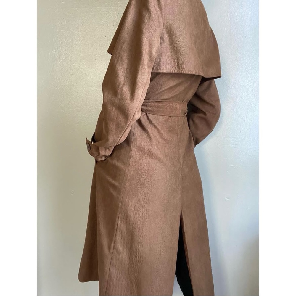 Vintage Gorgeous Long Trench Coat w/ Faint Faux Crocodile Textured Pattern - Picture 8 of 9
